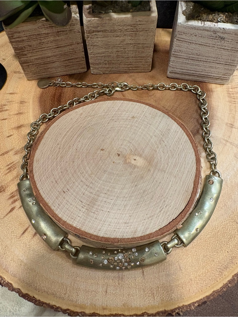 Vintage Gold-Tone Crystal Accent Collar Necklace - Vintage